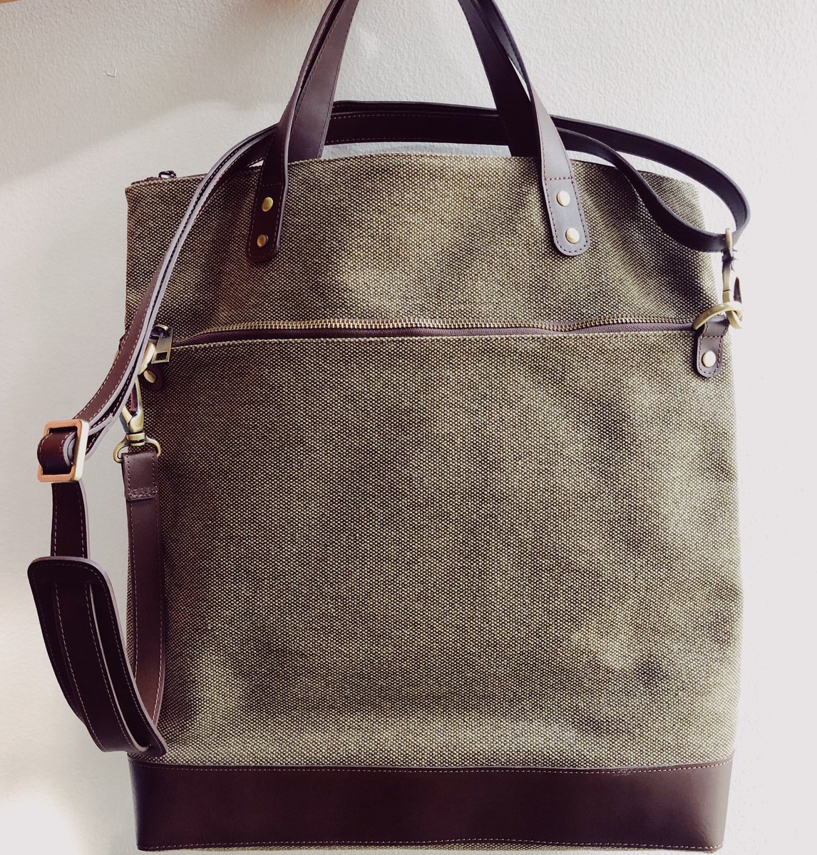 SchoolofSatchel's tweet photo. Work in progress! We're back to doing one of our favorite things: Product Development. 
This Canvas + Full-Grain Leather Tote Bag is designed for optimum functionality. Sleek and Spacious. Stay tuned! #theschoolofsatchel https://t.co/FXUJXccpwh