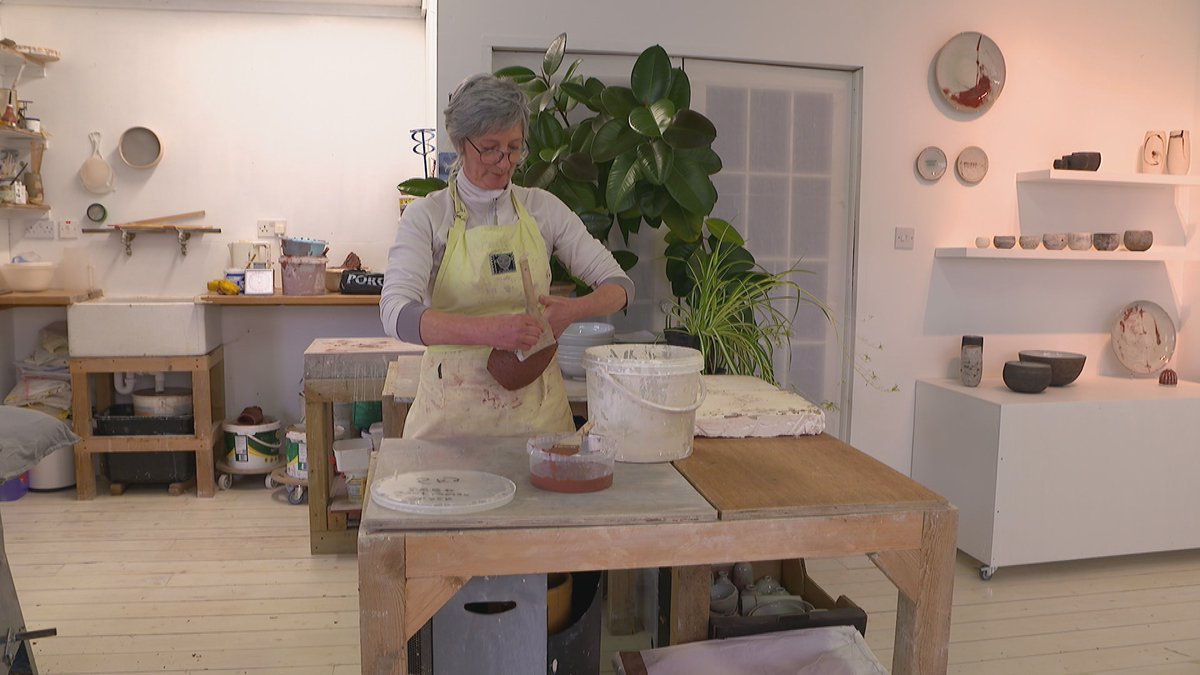 RTENationwide's tweet photo. We have a wealth of creative &amp; talented craftspeople in this country &amp; it's vital, now more than ever, to give them our support - Don't miss #RTENationwide tonight, Friday 6th Nov @RTEOne 7pm @rte #madelocal #lovewhatyougive #irishcraft @rte @DCCIreland @CraftBizParty @entirl RT https://t.co/aY2ofeC6im