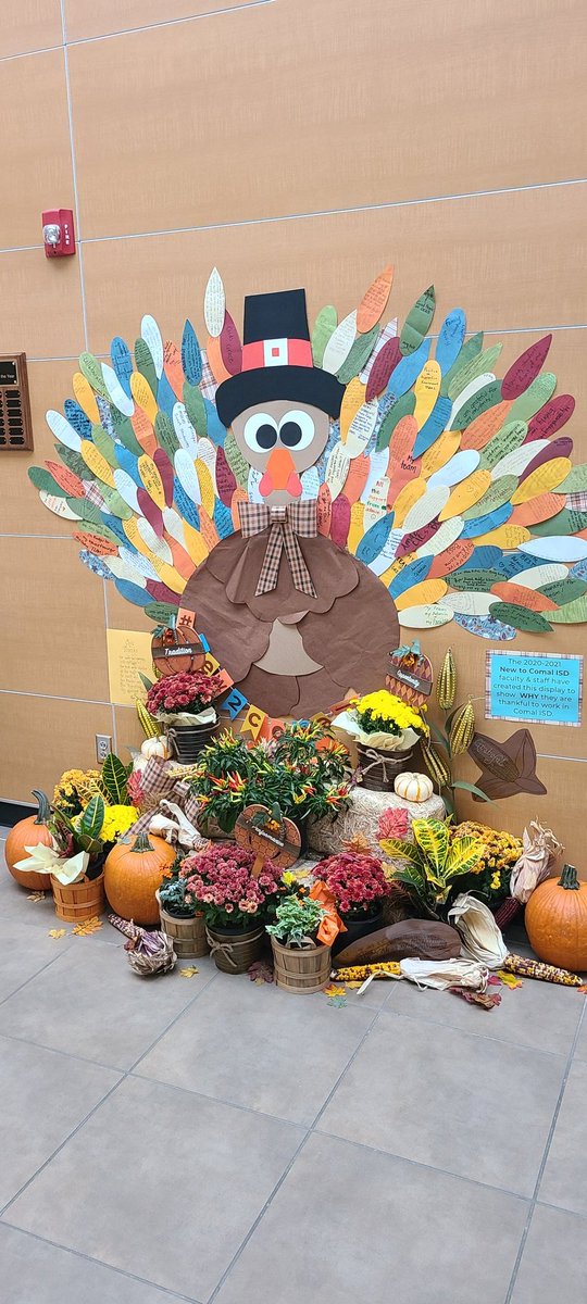 Thankful for CISD! Some of the new staff to Comal shared why they are thankful to be working in CISD.  I am blessed to say after 15 years many of these thoughts I still share!!! #beautiful Happy Friday! <a href="/Supt_comalisd/">Andrew</a> <a href="/HillAnnt/">AT Hill</a> <a href="/MichelleGrell/">Michelle Grell</a> @ComalSecondary @ComalLueck