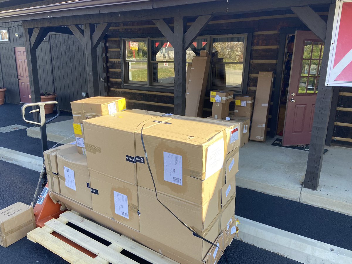 Rski5880's tweet photo. What a way to start the day. NEW Skis and Boots from Elan and Alpina. Opening Weekend at “R” Ski and Snowboards. Stop out to see the newest gear for this season. Pre-Season Sale is now on!!! https://t.co/8PJIcb9B6N