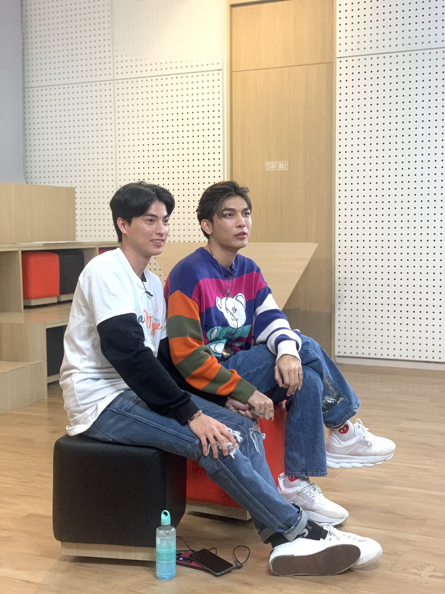 TharnType_s's tweet photo. 🥰 #TharnTypeSS2EP1 https://t.co/Gb5ep7mAGg