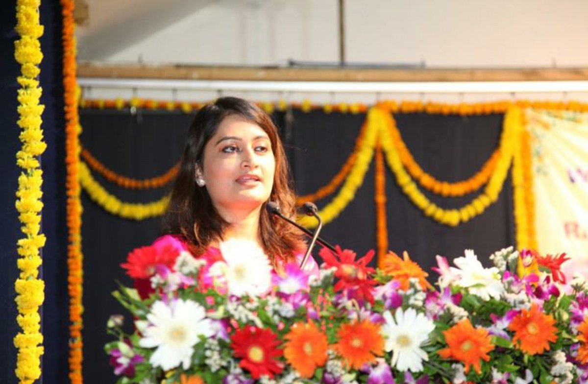 IRTSassociation's tweet photo. Congratulations 🎉 Smt Jagriti Rohit Singla #IRTS for the prestigious #RailwayNationalAward2020🚂

Her efforts at increasing Non-fare revenue and bringing new traffic to Railways led to a quantum jump in earnings of @WesternRly.
#IRTSMovingIndia #MRAward https://t.co/Pi2eFQR1Zr
