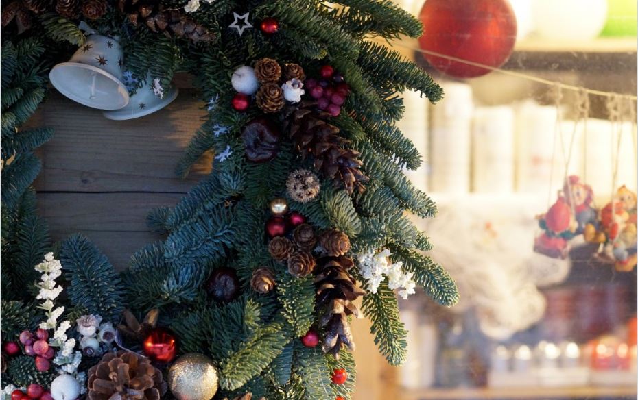 VisitCartersvil's tweet photo. Christmas Village 2-day Shopping Extravaganza today &amp; Saturday + 119th Annual Stilesboro Chrysanthemum Show... Come See Us! https://t.co/NJx06ZNdR8 https://t.co/hYatg59KYw
