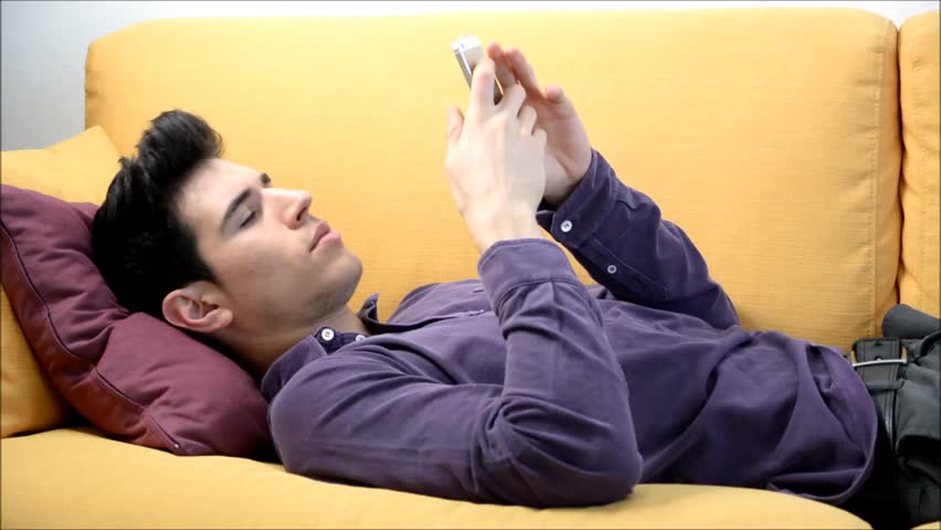 AlexMN__'s tweet photo. Me to my bestie: Yr parhne ka bilkul bhi time nahi mil raha, busy rehta huun har waqt

Also me when I get free time to study: https://t.co/N6N0JRpszX