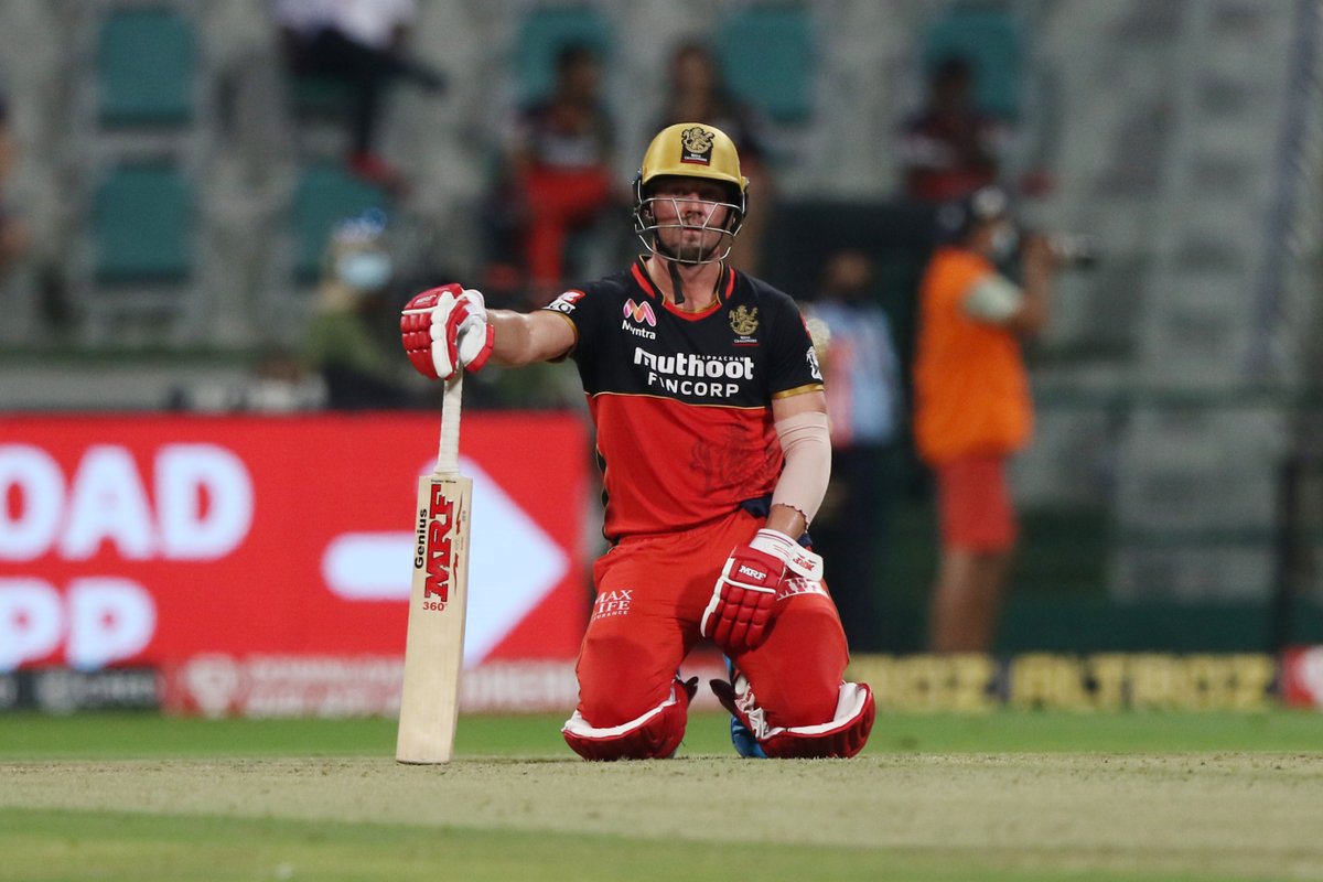cricinfo's tweet photo. Caption this 📸

#SRHvRCB | #IPL2020 https://t.co/JP5L0Omf82