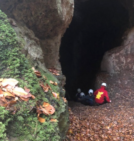 ThePeakAcademy's tweet photo. Yesterday Everest had Outdoor education with Skylark Adventures. They spent the day in the Forest of Dean on adventure walks and looking into caves. The boys were working as a team, helping and supporting each other as a group and building relationships. https://t.co/8ZKof3NTJg
