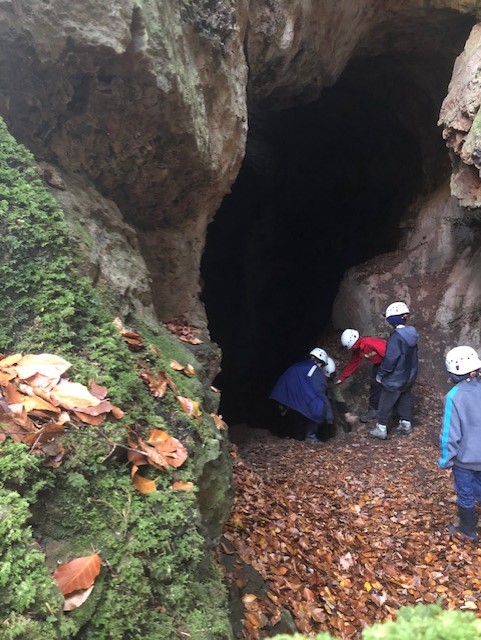 ThePeakAcademy's tweet photo. Yesterday Everest had Outdoor education with Skylark Adventures. They spent the day in the Forest of Dean on adventure walks and looking into caves. The boys were working as a team, helping and supporting each other as a group and building relationships. https://t.co/8ZKof3NTJg