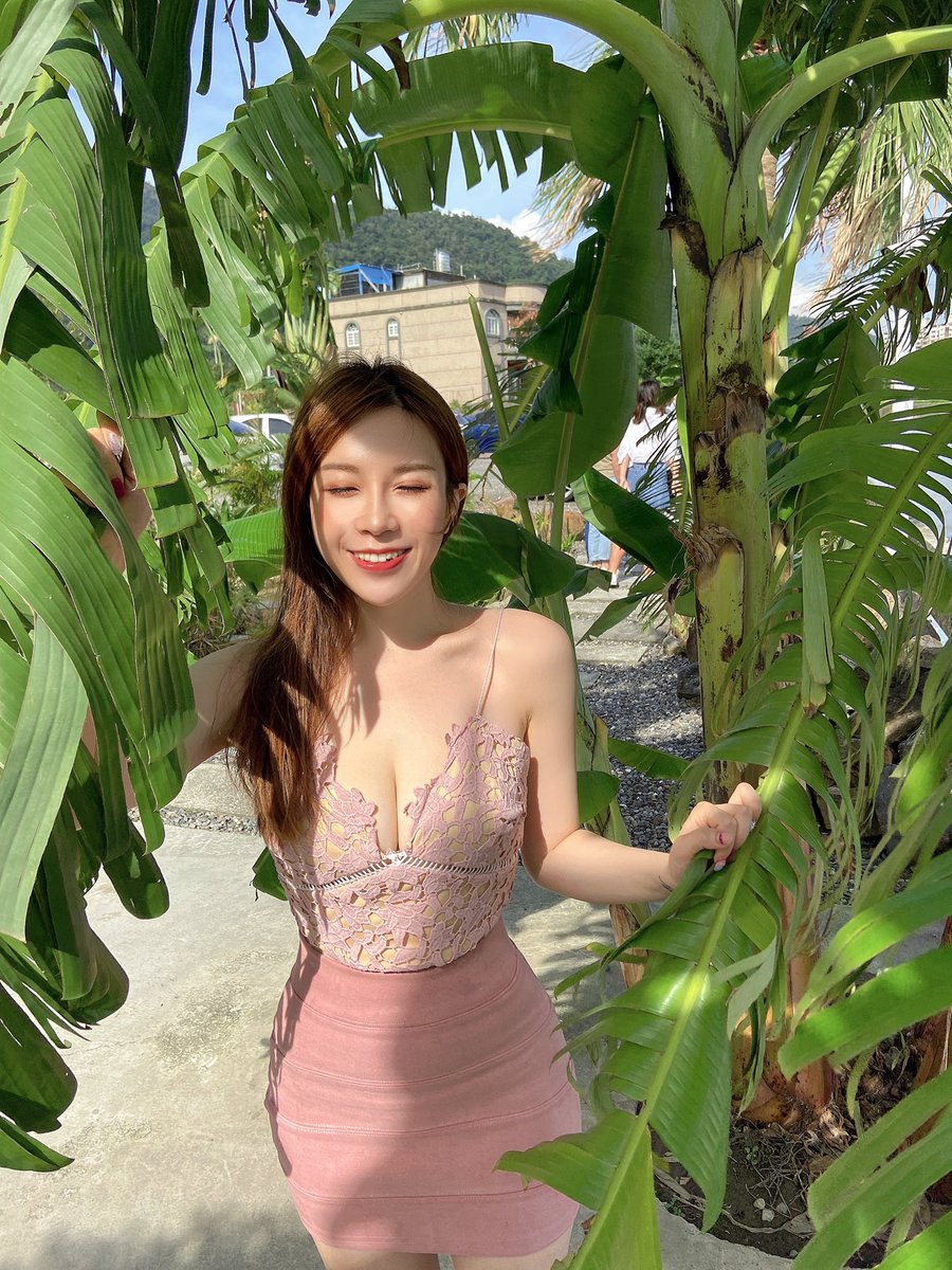 粉色💕💕
-

 #作品撮り #攝影 #人像 #裏アカ女子 
#photography #photooftheday #photo 
#photographer  #love #instagood #model #smile #cute #girl #iphone11 #keppel https://t.co/mUNbucQuBY