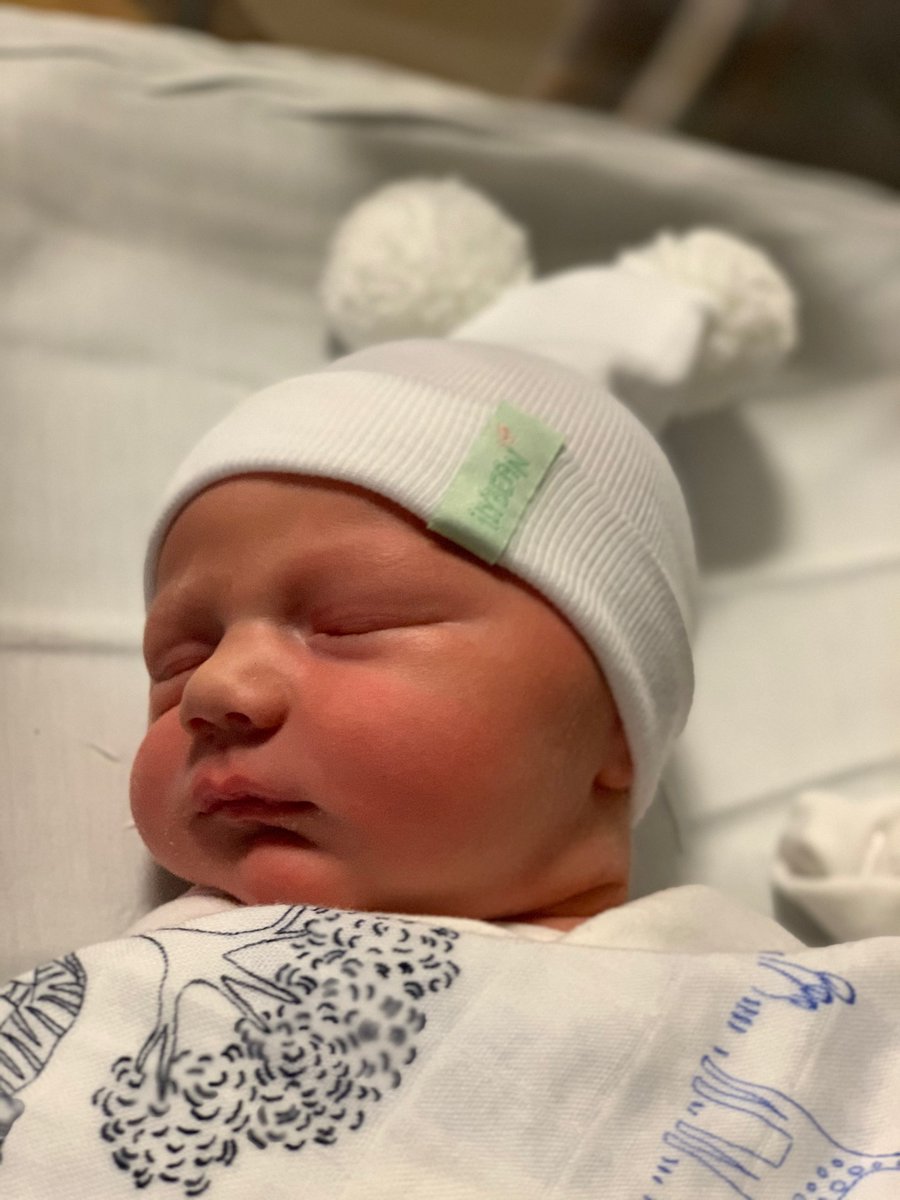 DrewGalloway_'s tweet photo. 11/4/20 means to me what it may not mean to many. It is the day my life was forever changed by my best buddy, Oliver. 

Oliver James Galloway made his appearance Wednesday night and it’s a moment I will never forget. https://t.co/NGQZxRkvC6