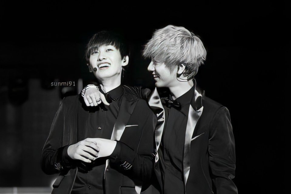 ●   yesung casually claiming hyukjae  part 2 #yehyuk @shfly3424 @AllRiseSilver