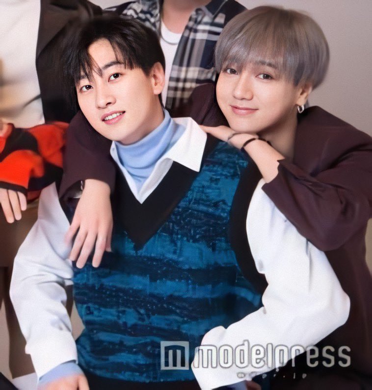 ●   yesung casually claiming hyukjae  part 2 #yehyuk @shfly3424 @AllRiseSilver