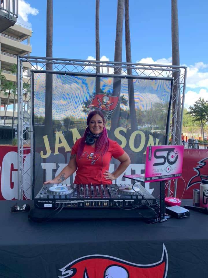 This weekend come find me: 
10/06 - White Lie Ybor 10p-2a 
10/07 - The Canopy at <a href="/The_birchwood/">The Birchwood</a>  9p-12a 
10/08 - Official Jameson Tailgate party at <a href="/RJStadium/">RaymondJames Stadium</a> 5:25p-8:25p with <a href="/StreetLacedDJs/">Street Laced DJs</a>