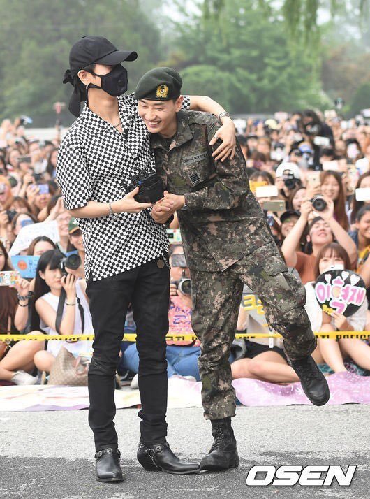 ●   yesung casually claiming hyukjae  part 3 #yehyuk @shfly3424 @AllRiseSilver