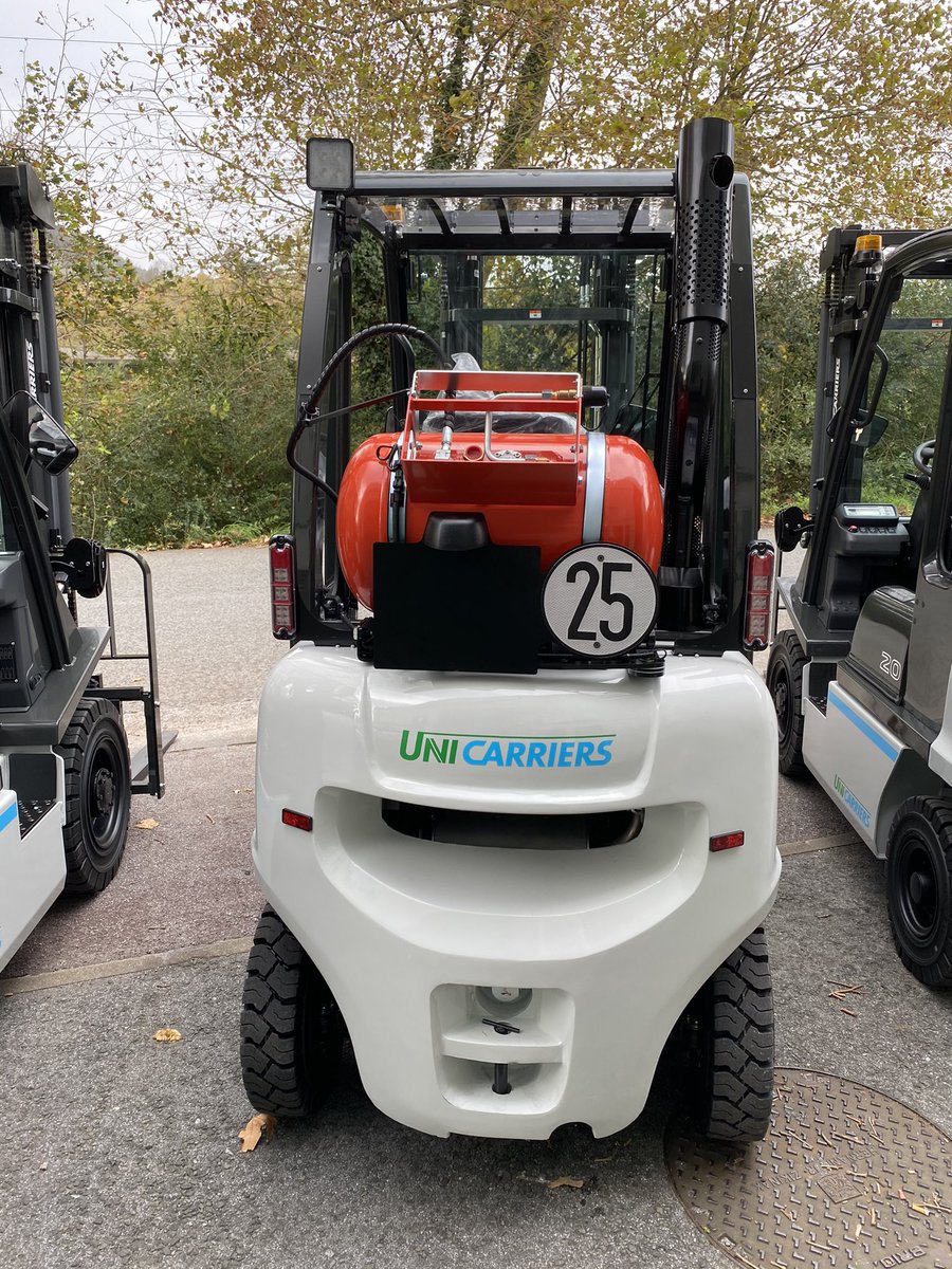 AsierGika's tweet photo. Acabando la semana... @UniCarriersEU https://t.co/e60YnoPECo