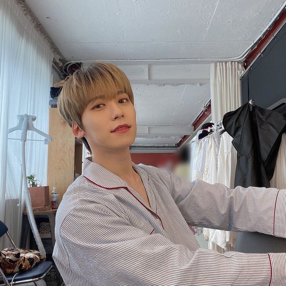 sechsouveran's tweet photo. Also please forgive me if there are any mistakes in my wording or actions during the game 🙏 thank you for having me as your moderator for tonight's game!!

Keonhee will take a rest now! 🐰 https://t.co/96Yu9UVLb4