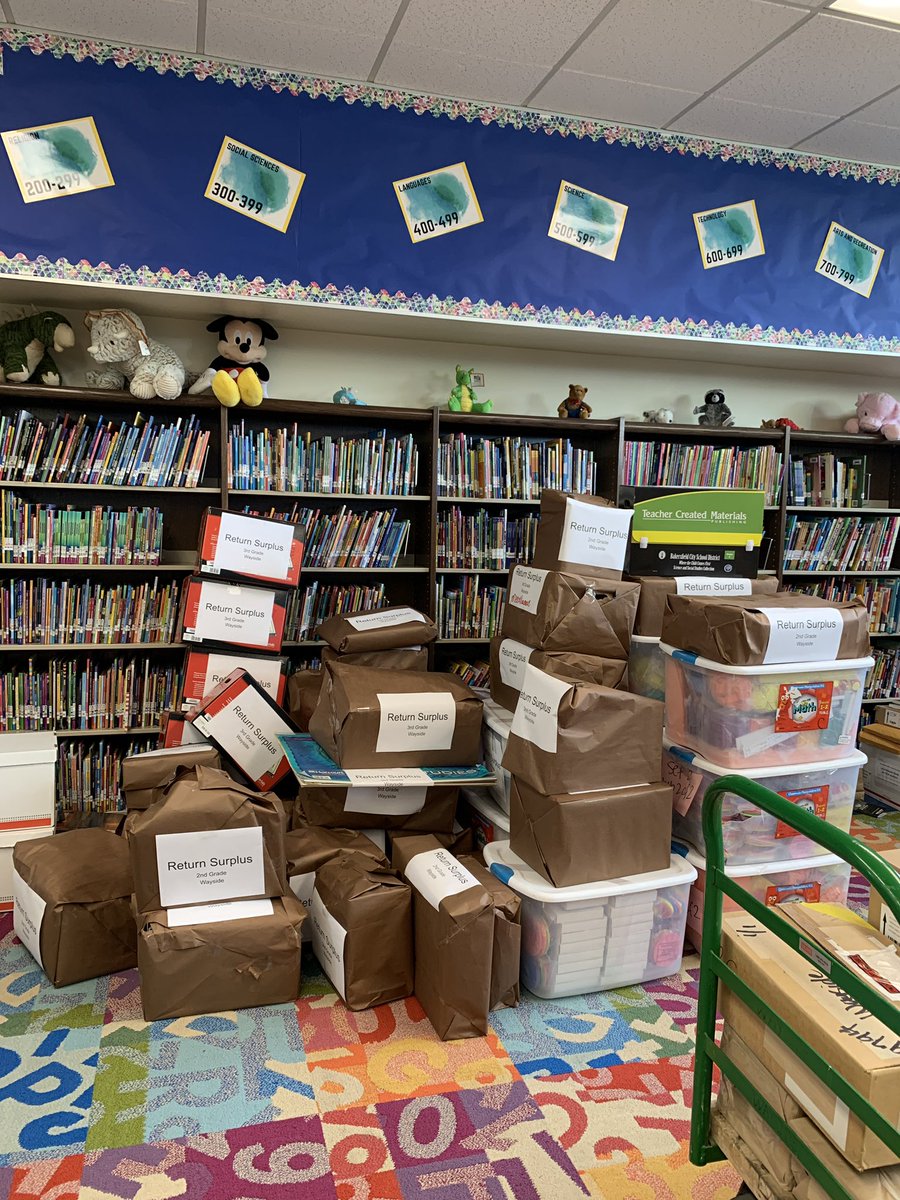 TheLibraryLady tweet media