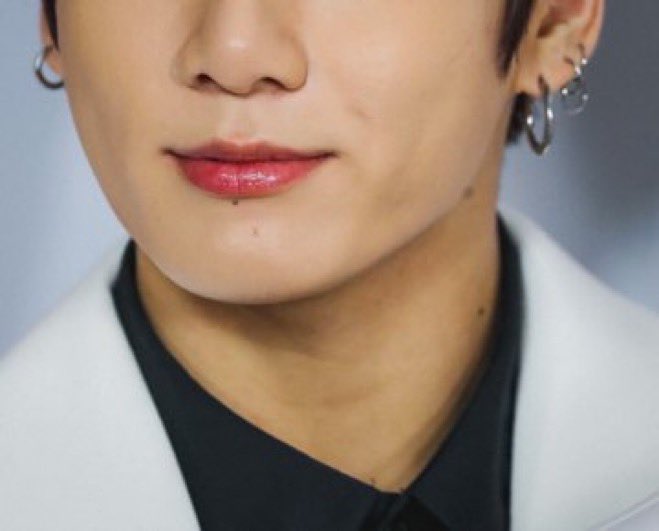 the mole under his lip