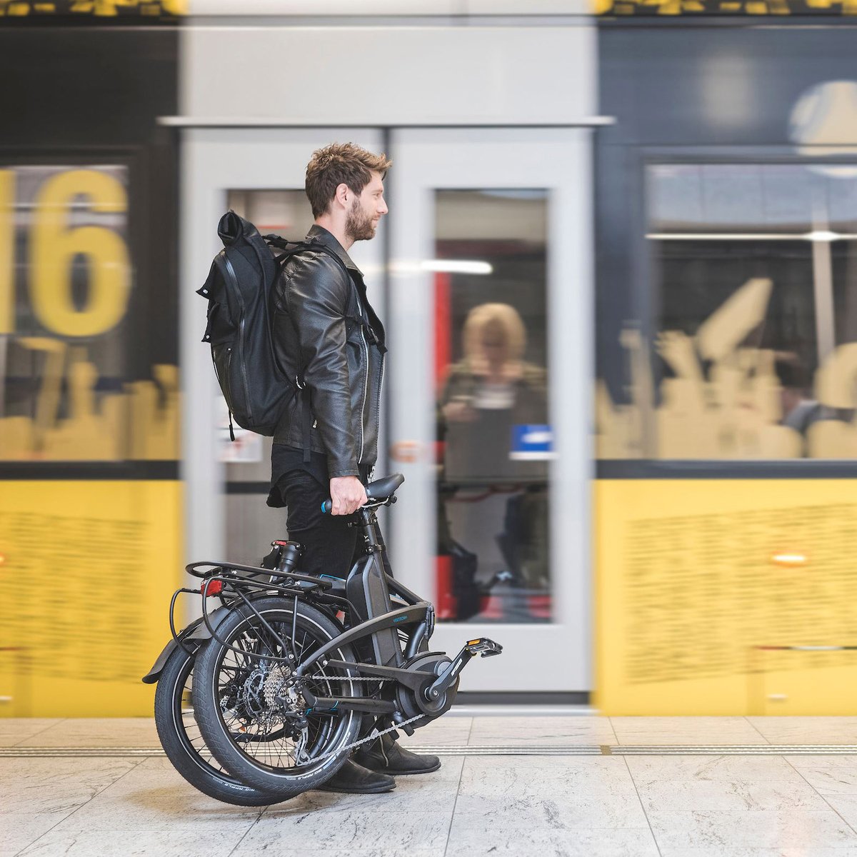 Nothing beats the portability and ease of use of the Tern Vektron! Take it pretty much anywhere you go - with ease! #exploreyourworld #explorebyebike