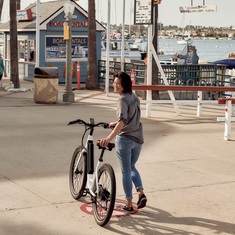The Aventon Pace 350 maximizes fun and keeps you cruising along - all at a great price! This 20mph Class II e-bike is like powering up your legs to make hills a thing of the past. #aventon #getoutandnride #electricbike