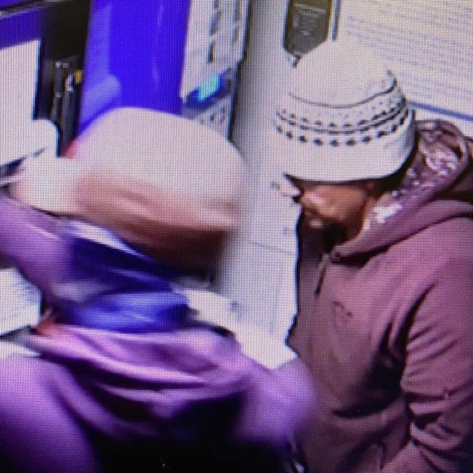 These are the men suspected of breaking into a milk vending shed at a Great Dalby dairy and causing thousands of pounds worth of damage. Do you recognise them?
meltontimes.co.uk/lifestyle/food…

<a href="/vinefarmdairy/">vinefarmdairy</a> #Melton <a href="/leicspolice/">Leicestershire Police</a>