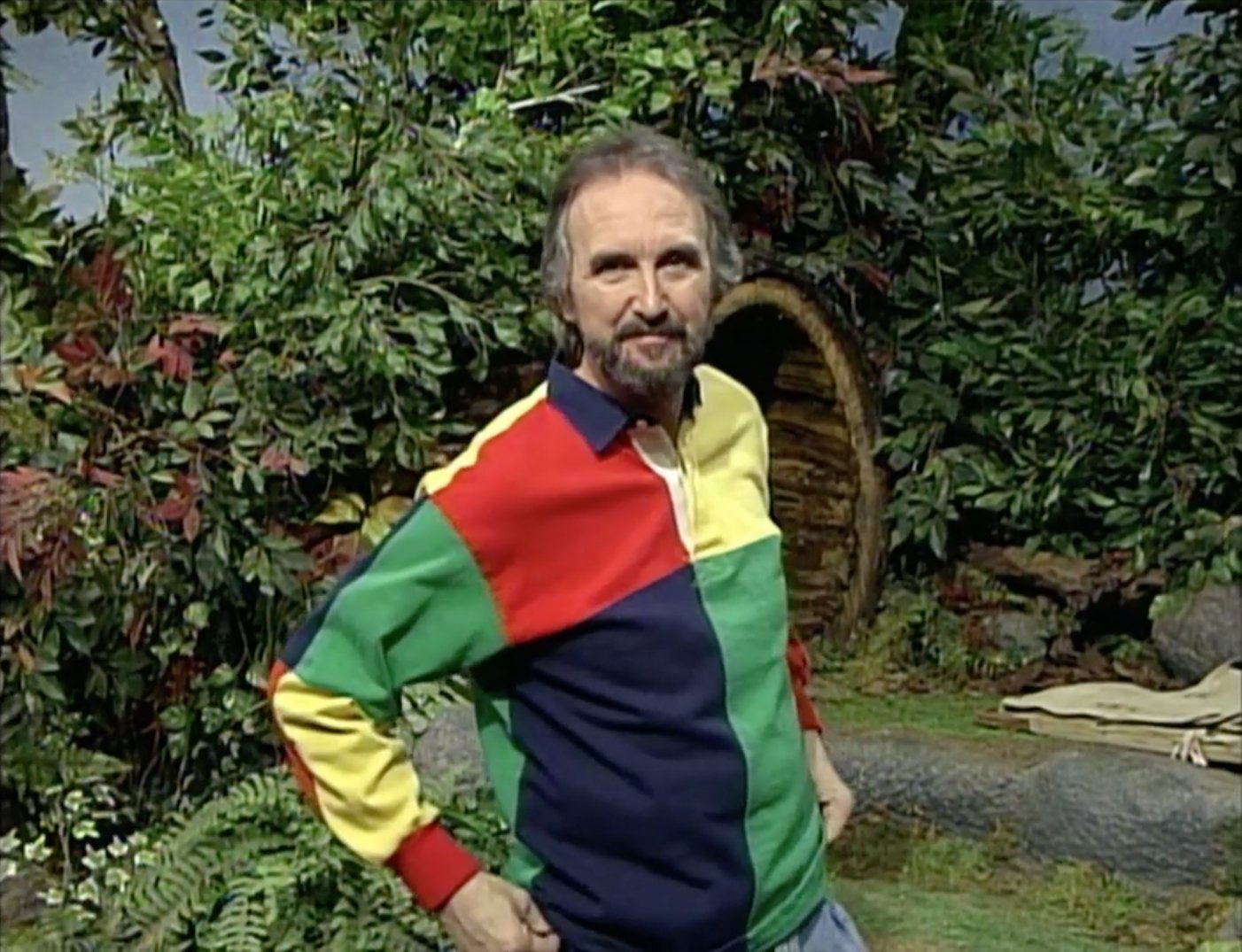 Happy birthday to fashion icon Fred Penner 