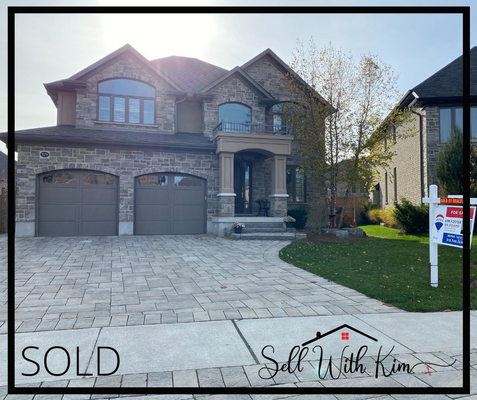 sellwithkim's tweet photo. It's a beautiful day to put up a SOLD sticker!! Congratulations to my clients on the sale of their property!
#kimfoster #kimfosterrealestate #waterlooregion #soldfirm #happyclients #offthemarket #sellwithkim https://t.co/JnFKwXo5Ze