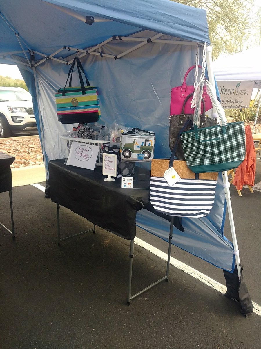 KatThirty's tweet photo. Friday market opening at Saddlebrook HOA 2! Here till 1 #shopsmall #smallbusiness #outdoormarket https://t.co/ZaKogAdgTp