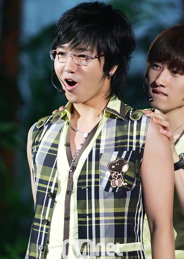 ●   questionable hyukjae things  #yehyuk  @shfly3424  @AllRiseSilver