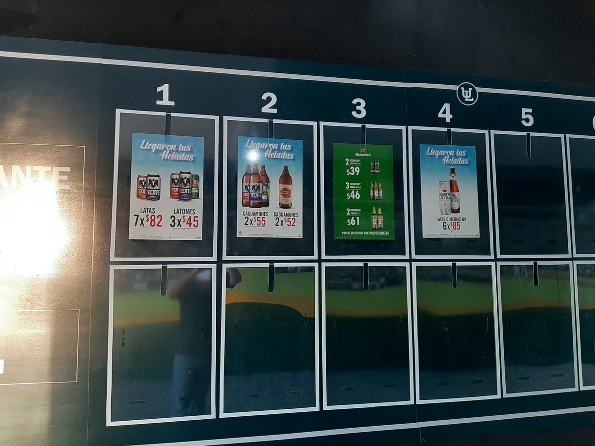 raycarrillo23's tweet photo. Hoy abrió la Bola en el Revolución, un drive thru para comprar tu cheve y hasta gorras del equipo!

Bien ahí @AlgodonerosUL https://t.co/X9ZIxKivJm