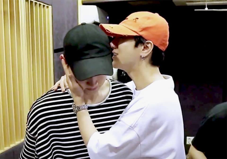 ●   yesung whispering seductively into hyukjae's ear to "cut the shit and bs" #yehyuk @shfly3424  @AllRiseSilver