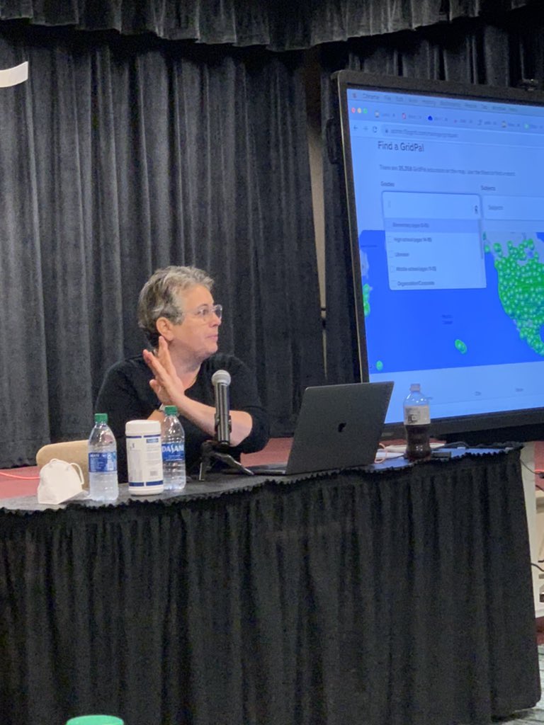 tgbarrett6's tweet photo. Tools You Can Use Tomorrow with @lesliefisher. Soooo excited to have Leslie in South Georgia sharing so many amazing techie tools with our educators! @ChattflintRESA @southgatech #flipgrid #wakelet #immersivereader #teachersrock https://t.co/5agC7gMn8a