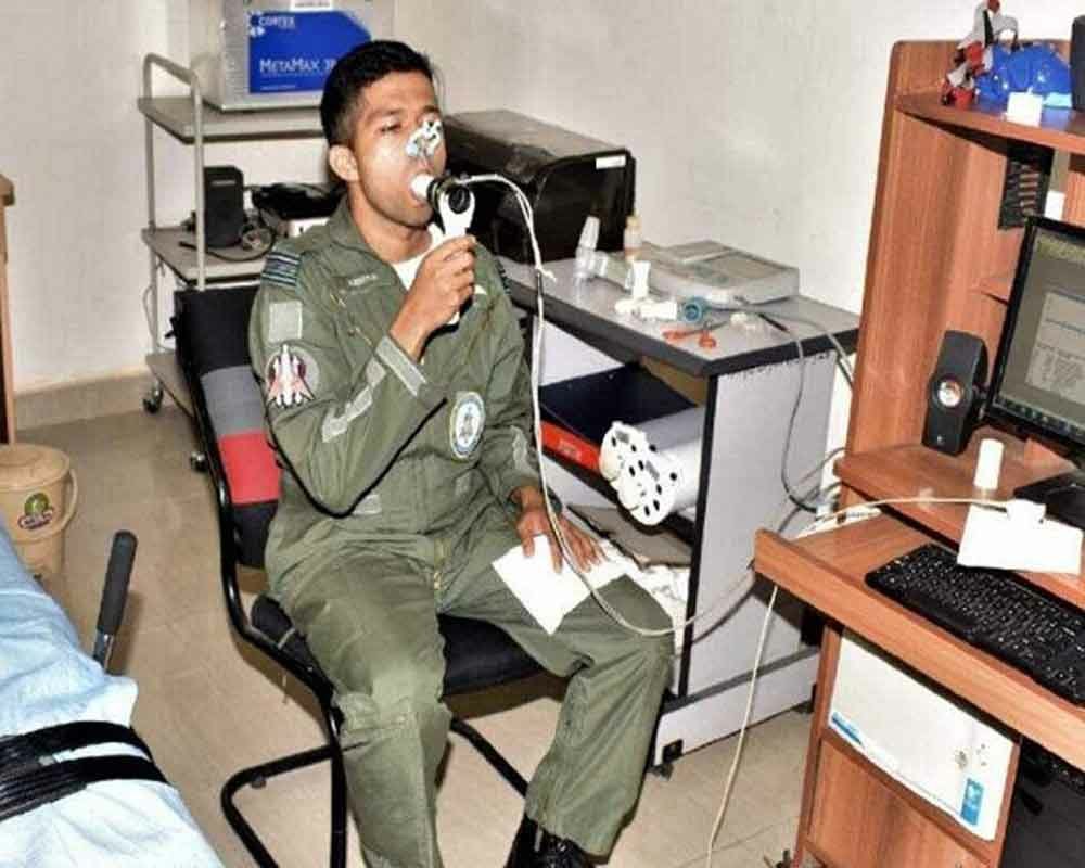 MazedSpace's tweet photo. 4 Indian astronauts training in Russia is almost done and now will return to India and train in Mumbai, Pune and Bangalore's Indian Air Force's training academy.

#ISRO #Space #nasa #NASA #Sacex #gaganyaan #astronauts https://t.co/yZDxX6f1kc