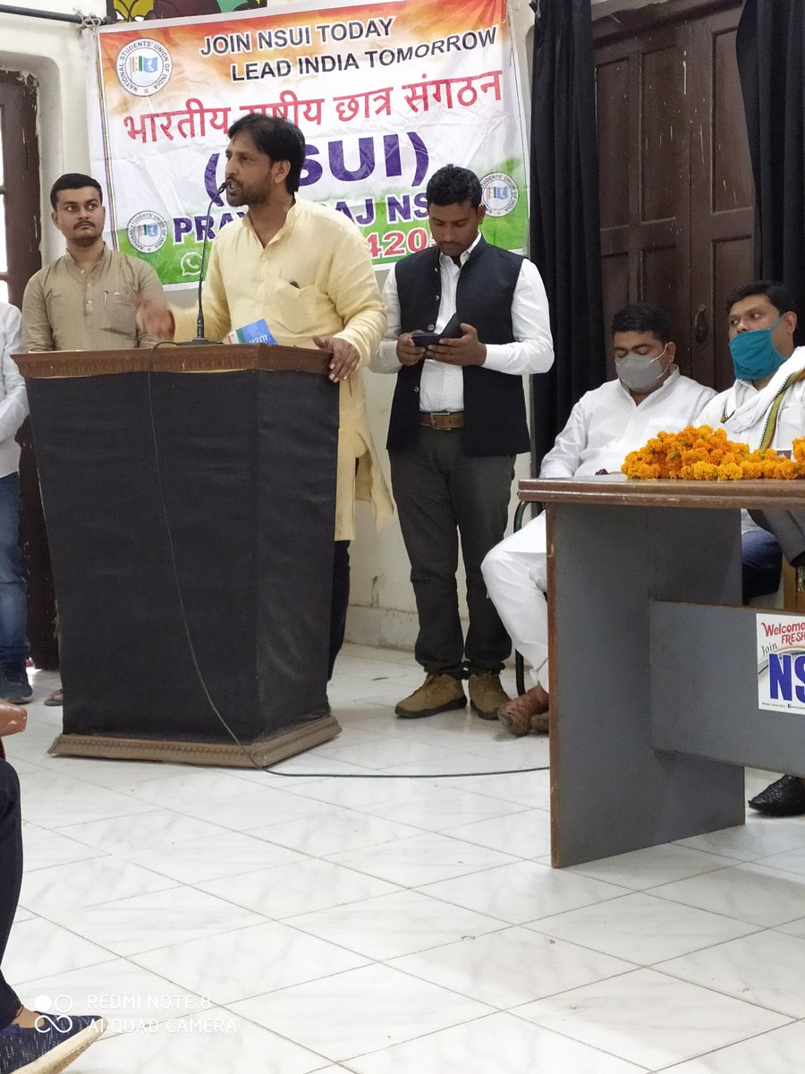 NsuiAu's tweet photo. आज इलाहाबाद विश्वविद्यालय @NsuiAu द्वारा निराला सभागार में #छात्र_संवाद कार्यक्रम का आयोजन किया गया और छात्र-छात्राओं से जुड़े मुद्दों पर चर्चा की गई। इस दौरान दर्जनों छात्रों ने @nsui राष्ट्रीय सचिव @AvinashYadav___ द्वारा NSUI की मौजूदगी में सदस्यता ग्रहण की। https://t.co/p21hKvUsuu