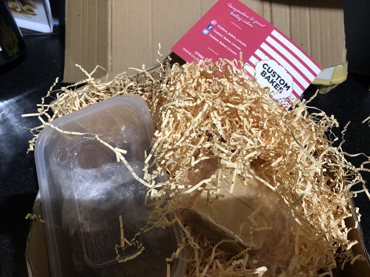 Never mind 5 o’clock Friday wine time. My <a href="/CupcakesByClare/">Custom Bakes Lincoln</a> delivery has arrived. Different flavours this week so yum yum! <a href="/The_PA/">PerthshireAdvertiser</a> @PerthshireMag <a href="/VisitScotland/">VisitScotland</a>