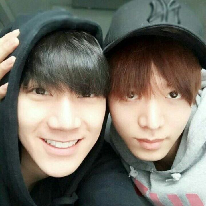 natoyu_'s tweet photo. going through old pics :D https://t.co/GzDIWwhV7B