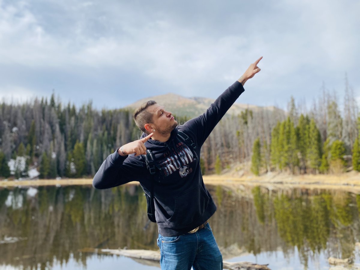 BRIAN VAUGHN tweet media