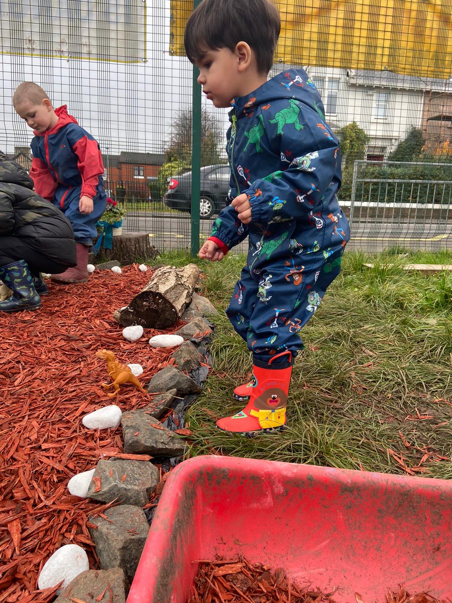 StPatricksPS's tweet photo. Great excitement as our nursery children explore their new dinosaur garden..... @EarlyYearsNLC @earlyyearsscot #outdoorlearning #dinosaurs https://t.co/l5KYuZ0RrK