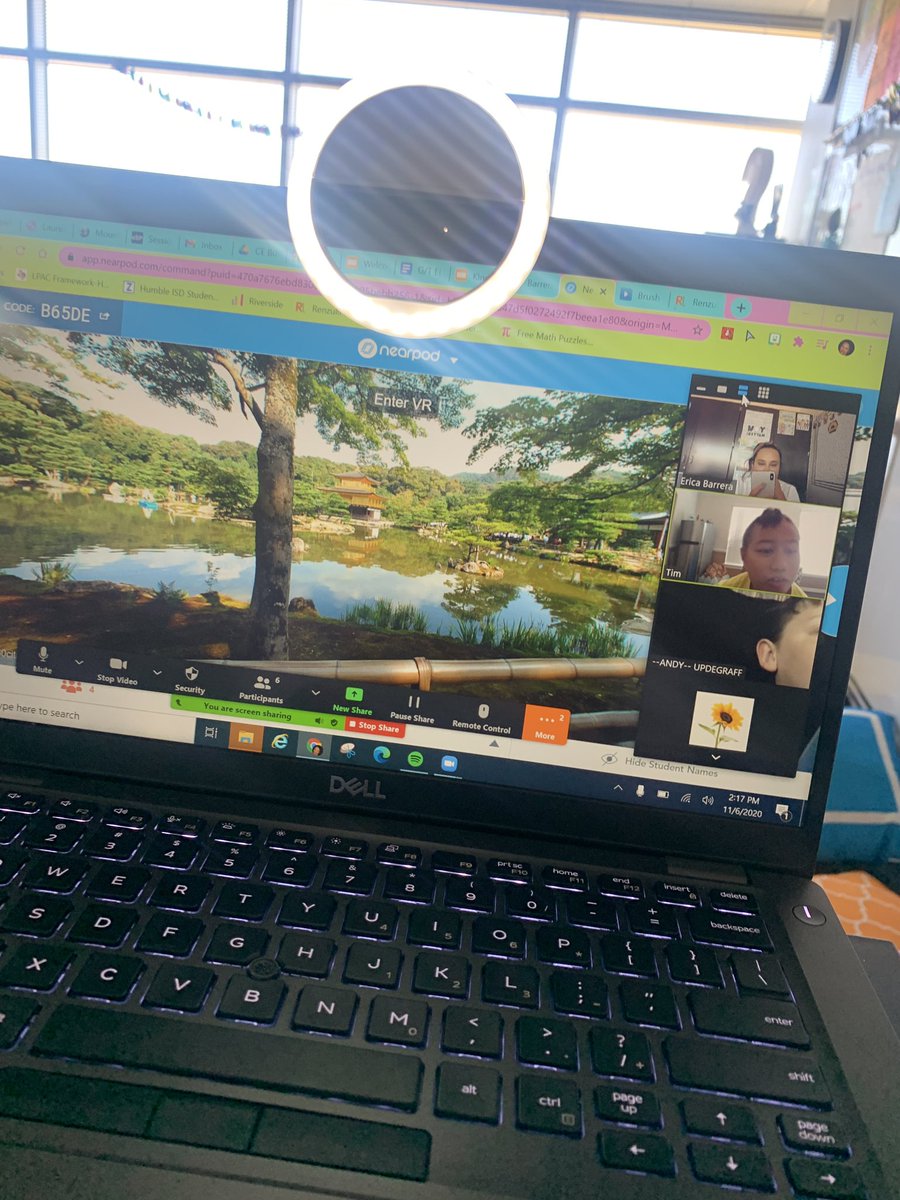 We jammed some J-Pop and took a virtual trip to Japan using <a href="/nearpod/">Nearpod</a> <a href="/HumbleISD_CE/">Centennial Elementary</a> #nearpod #brainybulldogs #VirtualFieldTrip 🇯🇵 🌎🚂💨💨