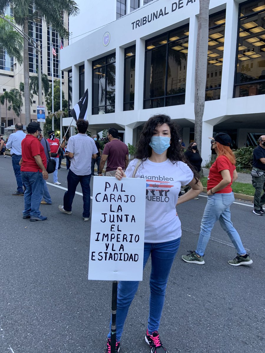 MyrnaConty's tweet photo. Únete al piquete en contra la JCF. Aquí con nuestro Senador @bernabemvc #FueraJCF @RLSenadora @mariluguzmansj @MarianaNM2020 @evapradospr @VictoriaPorPR @josebernardo_pr @mrbanchs @RosaSegui2020 @YamiraColonRosa @ColletMvc @MaritzaMaymi @riverasaniel @radioislatv @yovelezarcelay https://t.co/ZSB4cPXzNR