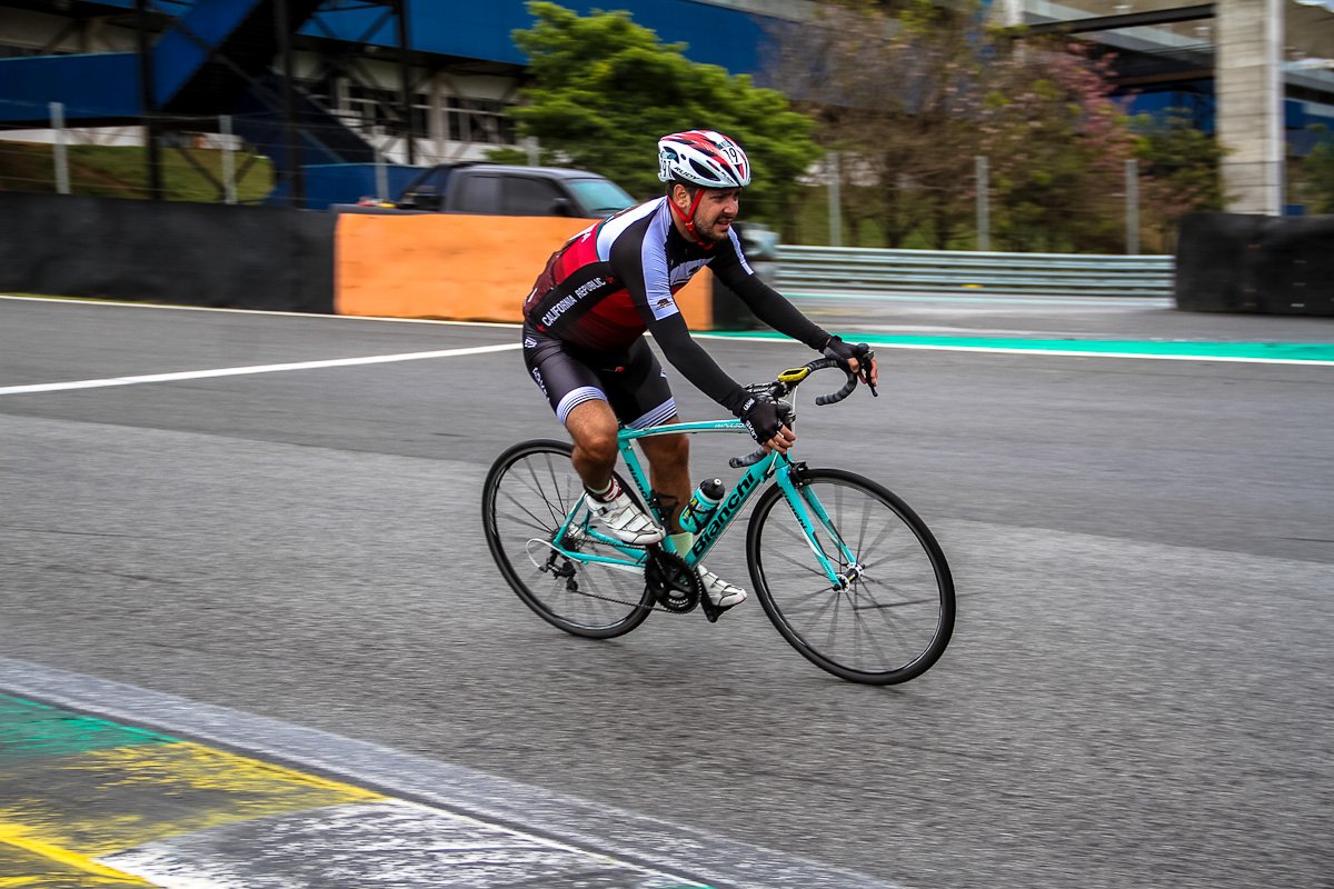 LuizGustavoAF1's tweet photo. #bikeseries
#CiclismoNaEspn https://t.co/nyVcmTgRtJ