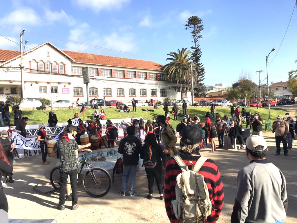 daniel_nunez_a's tweet photo. COMENZANDO la marcha por la cultura en #LaSerena...#SialaCultura
#NoalRecorteEnCultura https://t.co/agl4GhyBpv