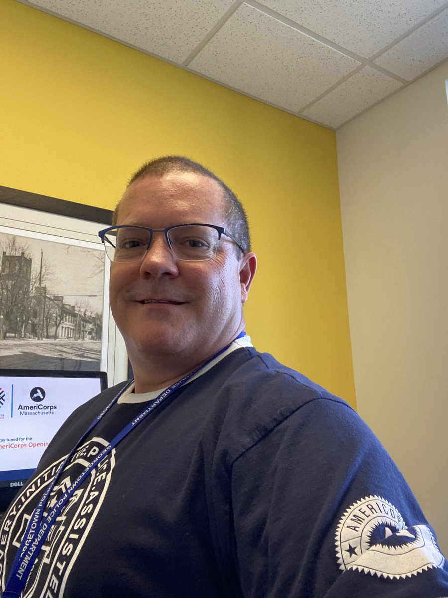 PaariUSA's tweet photo. This morning 21 PAARI #RecoveryCorps members from around the country participated in the @MassService @AmeriCorps #MAOpeningDay ceremony. Thank you for being part of the PAARI and national service family! https://t.co/fv2nYuChsM