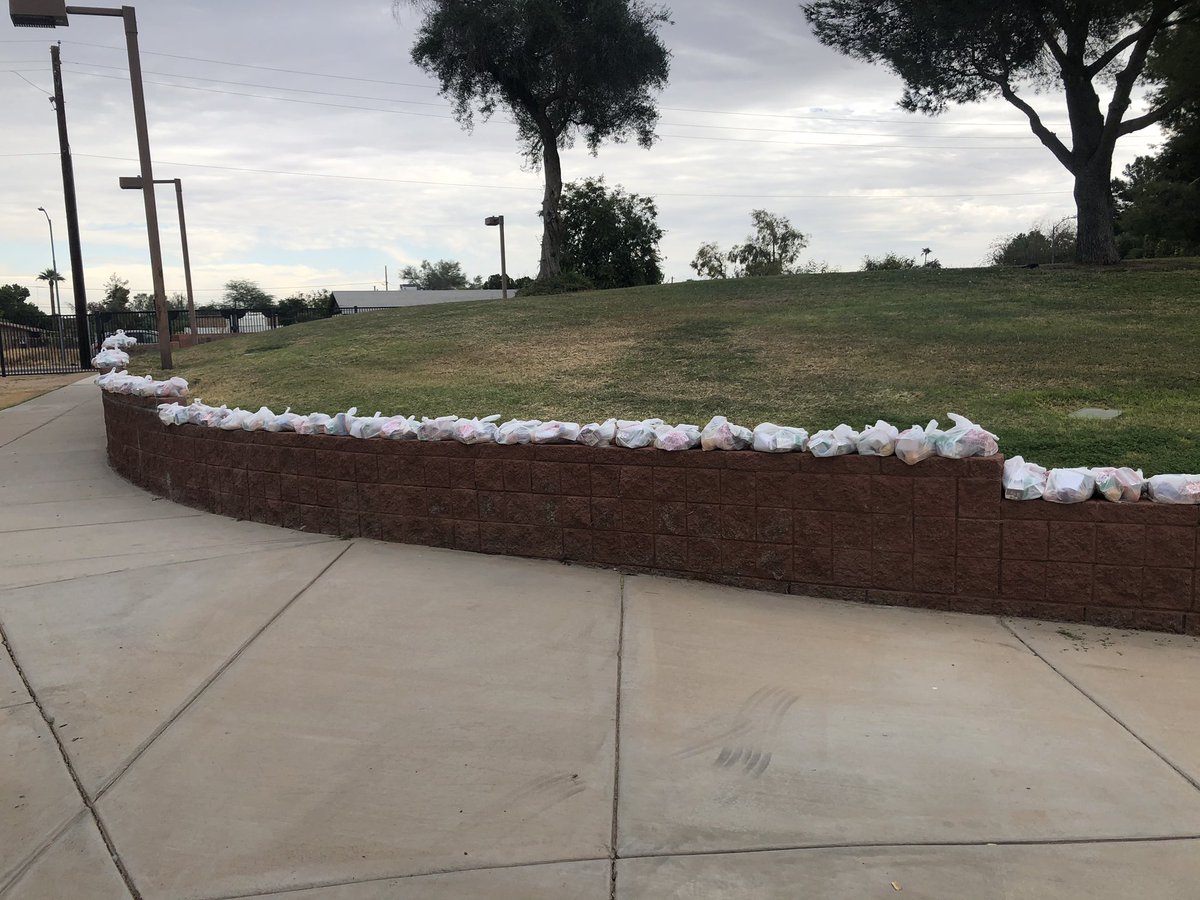 200 weekend food bags ready for students! <a href="/ChandlerUnified/">Chandler Unified School District</a> <a href="/CUSDNutrition/">CUSD Nutrition</a>