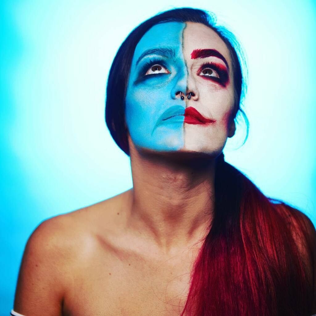 Colorines en la fotografía de retrato. modelo @bianca_cb58 y maquíllate de <a href="/yaizasq/">Yaizasq</a> #retrato #arlequin #portrait #fotografiaretrato #portraitphotography #color