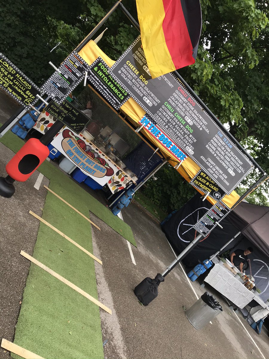 In The Dog Haus tweet media