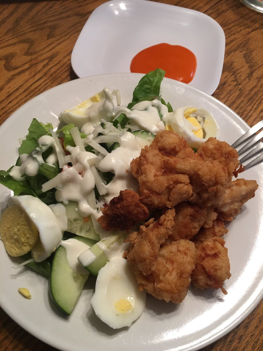 maggie_avocado's tweet photo. Day one lunch: I had left over brined chicken so I fried those up with a salad! Homemade Chick-Fil-a style! https://t.co/GgxevIwFNm