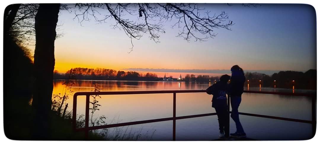 pascalenlins's tweet photo. #love
#ieper
#zillebeekvijver
fotoke genomen door mi lief wuveke.....🥰
#family https://t.co/zO3bhEeS5b