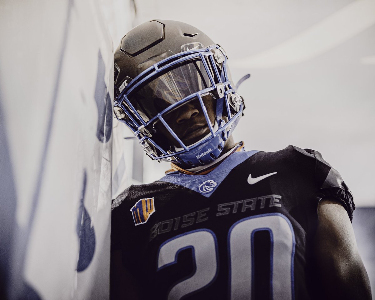 The 𝙎𝙏𝘼𝙈𝙋𝙀𝘿𝙀 is coming...🐎

#BleedBlue
