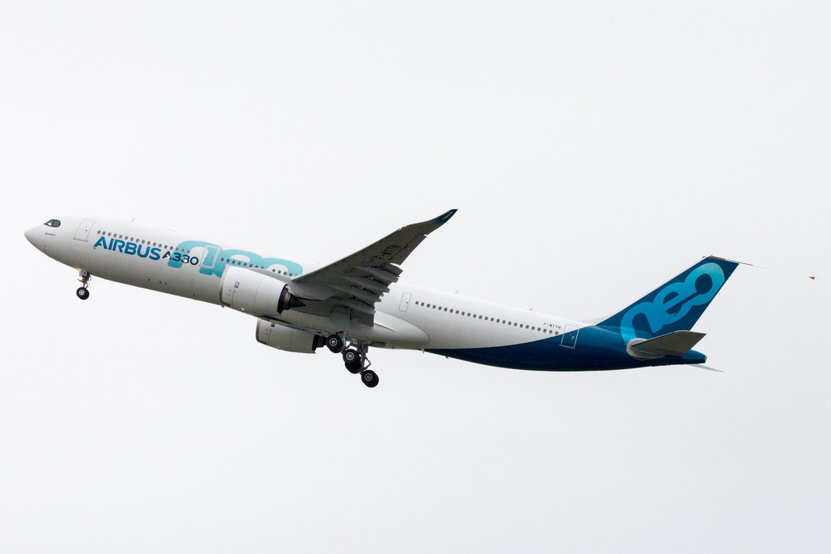 martynaspphotos's tweet photo. #ThisDayInHistory is in 2018 when the @Airbus #A330 800 made its #first #flight #avgeek #avgeeks #aviation #aviationdaily #plane #aircraft #travel #otd #aviationaddicted #planespotting #AviationPhotography @AirbusInTheUK #ThisDay Buy book #FlyingFirsts at https://t.co/3eStVVRL8F https://t.co/UzWbmRxZuU