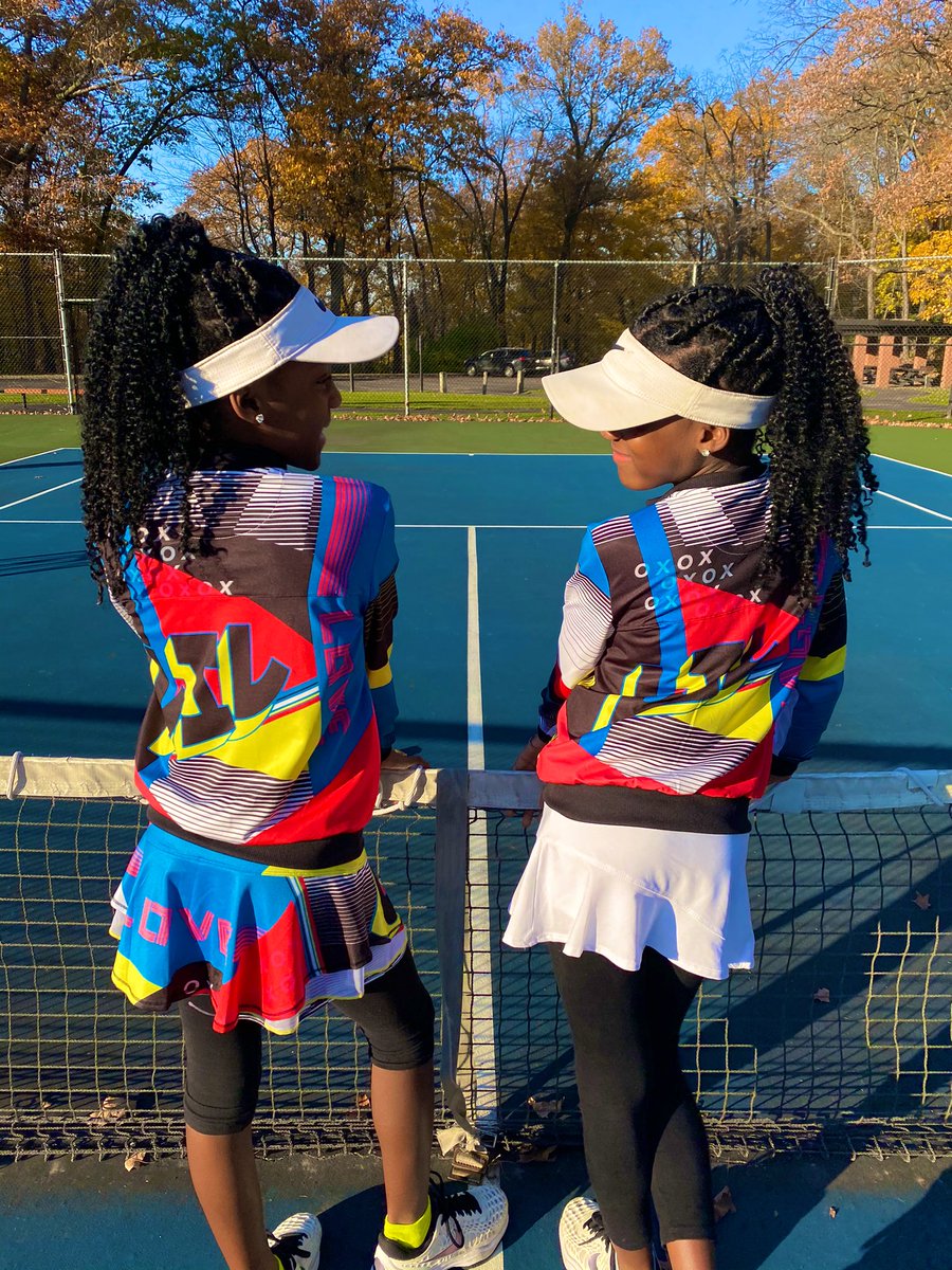 Londonparis4492's tweet photo. Happy Friday!!💕Out looking fabulous in our Lucky in love outfits.
•
•
•
✔️L&amp;P
#tennis #tennisgirls #twins #SquadGoals #youngatheletes #luckyinlove #fashion #wilson #wilsontennis #netgeneration #netgennetset #love #FridayVibes https://t.co/tw1KboN7XZ
